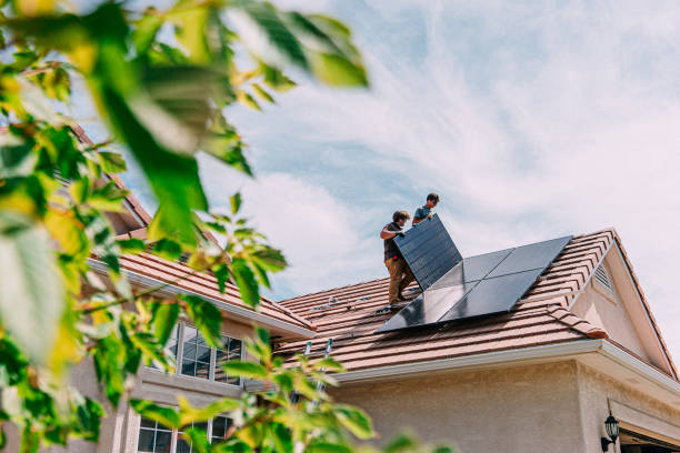 Best Local Roofing Companies  in Combined Locks, WI
