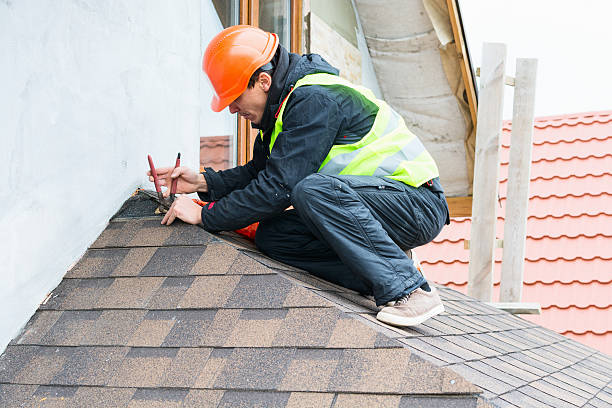 Best Metal Roofing Contractor  in Combined Locks, WI